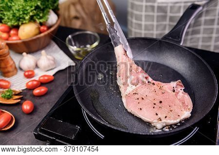 Homemade Pork Chop Steak With Salad. Online Learning For Cooking Diet And Healthy Food When Stay At 