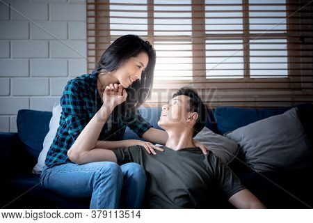 Portrait Images Of Asian Couples Stare At Each Other In The Eyes, Showing Love And Romance, Concept 