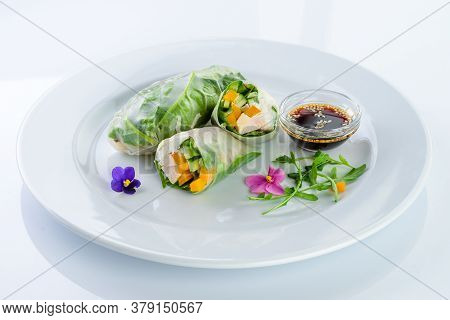 Fresh Spring Rolls, Rice Paper Rolls, Summer Rolls With Edible Flowers. Vegetable Spring Rolls Decor
