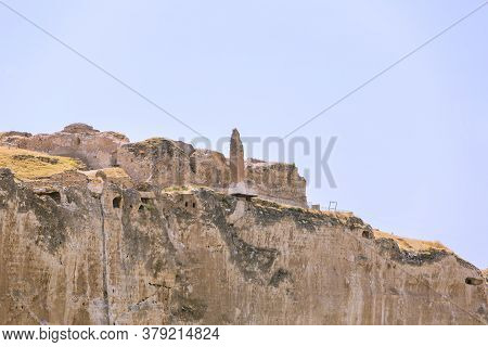 The Citadel Of Hasankeyf City In The Mountains, Turkey, Eastern Anatolia. Ruins And Historic Buildin