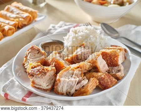 crispy filipino lechon kawali with white rice