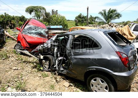 Itabuna, Bahia / Brazil - January 26, 2012: Vehicles Involved In An Accident With Death Are Seen In 