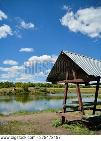 Good Place On The River Bank For Family Holidays