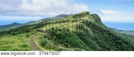 Beautiful Grassland, Prairie In Taoyuan Valley, Caoling Mountain Trail Passes Over The Peak Of Mt. W