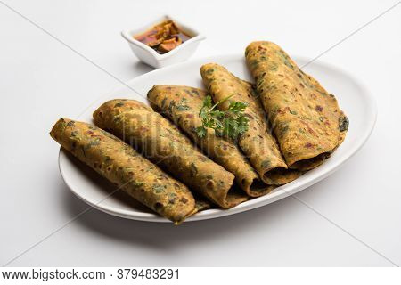 Palak Paratha Or Spinach Flatbread is A Popular Indian Breakfast Menu