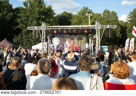 Minsk/belarus - July 30, 2020: Supporters Of Presidential Candidate Svetlana Tikhanovskaya At Her Ca