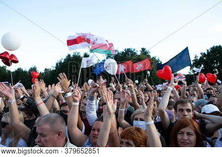 Minsk/belarus - July 30, 2020: Supporters Of Presidential Candidate Svetlana Tikhanovskaya At Her Ca