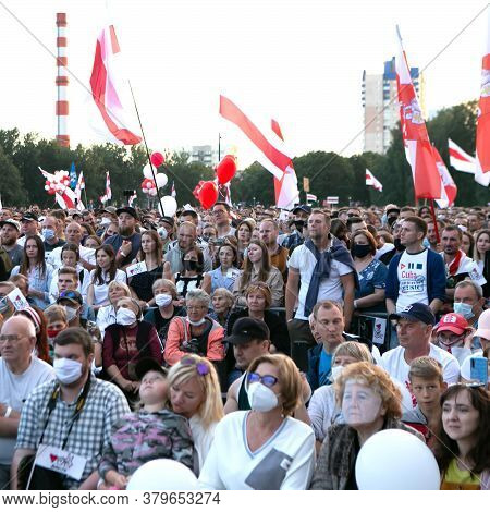 Minsk/belarus - July 30, 2020: Supporters Of Presidential Candidate Svetlana Tikhanovskaya At Her Ca
