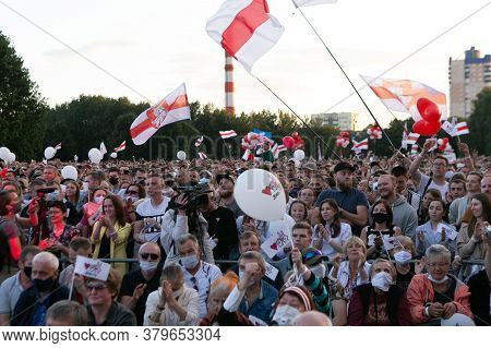 Minsk/belarus - July 30, 2020: Supporters Of Presidential Candidate Svetlana Tikhanovskaya At Her Ca