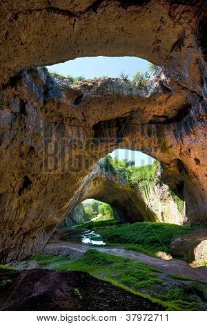 Caverna de Devetashka