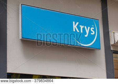Bordeaux , Aquitaine / France - 08 04 2020 : Krys Logo Text Sign On Optician Shop Of Optic Glasses