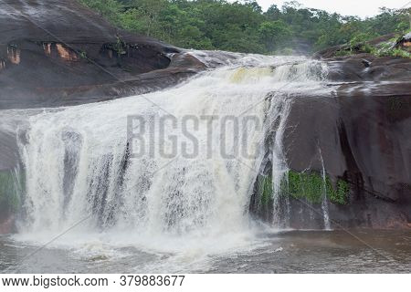 Tham Phra Seka Waterfall, Bueng Kan, Nature