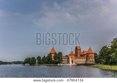 Castello di Trakai rosso mattone