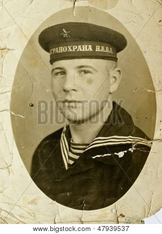 モスクワ - 年頃 1937年の USSSR: 兵士ボーダー軍隊内務人民委員部の制服を着た (NKVD - 人々 の兵站