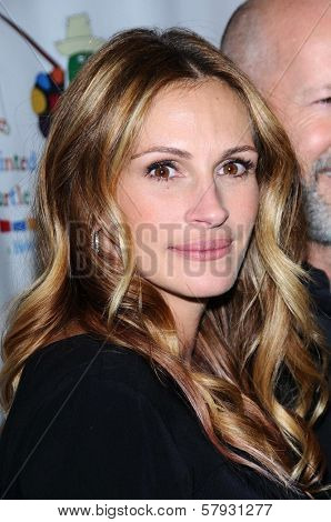 Julia Roberts  at a Staged Reading of 'The World of Nick Adams' to benefit Painted Turtle Childrens Camp. Davies Symphony Hall, San Francisco, CA. 10-27-08