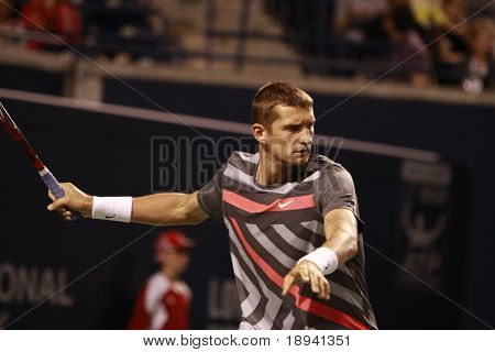 TORONTO-agosto 12:Max Mirnyi e Mahesh Bhupathi jogar contra Robert Lindstedt e Horia Tecau em t