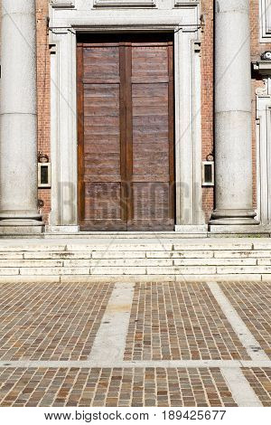 Italy  Lombardy      The Somma Lombardo Old   Church  Closed      Wall