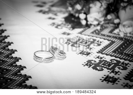 Arrangement With Wedding Rings