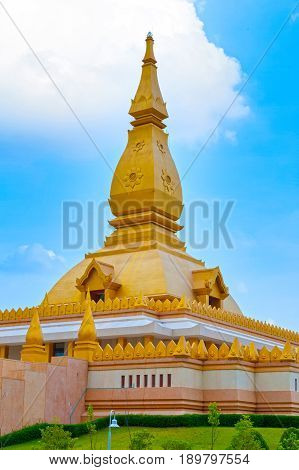 Chedi Maha Mongkol Bua, The Golden Pagoda Landmark Of Roi Et Province, Northeastern Thailand