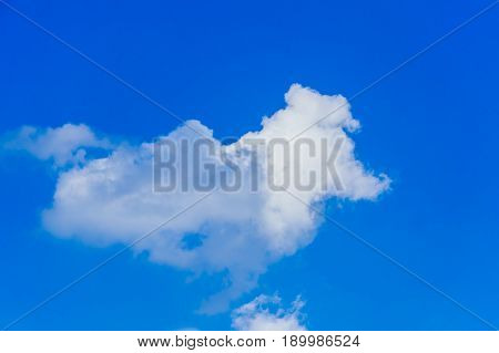 white cloud in the beauty blue sky