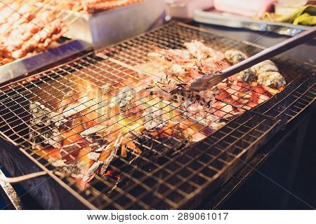Grilled Prawns, Grilled Shrimps, Barbe Que Seafood.