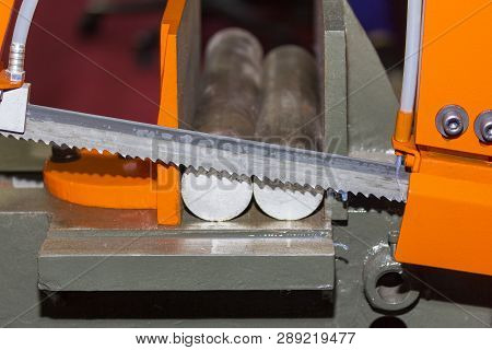 Bandsaw High Speed Cutting Machine And Automatic Feed For High Performance For Industrial Use