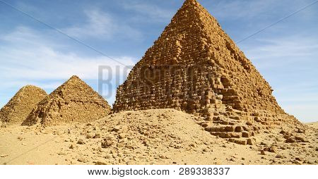 The   Antique Pyramids Of The Black Pharaohs