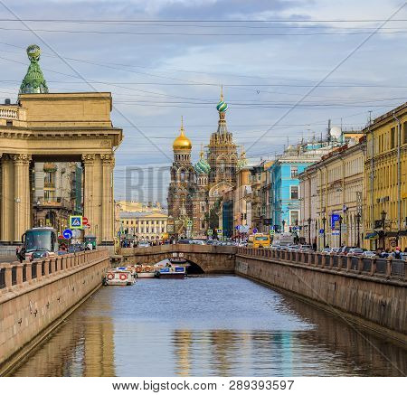 Saint Petersburg, Russia - September 9, 2017: View Onto The River Neva And Ornate Exterior And Color
