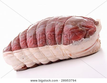 rosbife isolado no branco