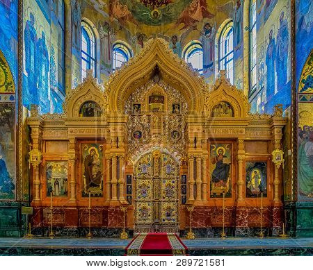 Saint Petersburg, Russia - September 9, 2017: Ornate Golden Altar And Icons Of The Church Of The Sav
