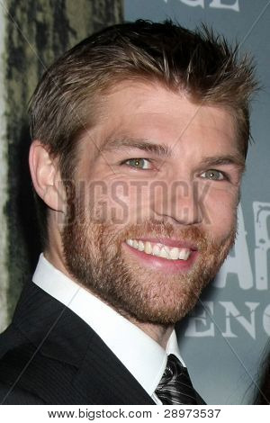 LOS ANGELES - JAN 18: Liam McIntyre. ankommer til 