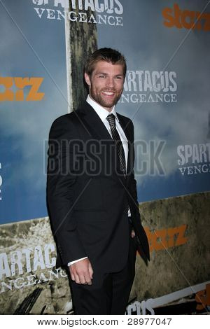 LOS ANGELES - JAN 18: Liam McIntyre. ankommer til 