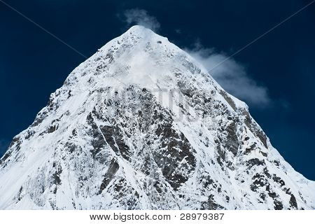Pumo ri Gipfel Himalaya-Gebirge
