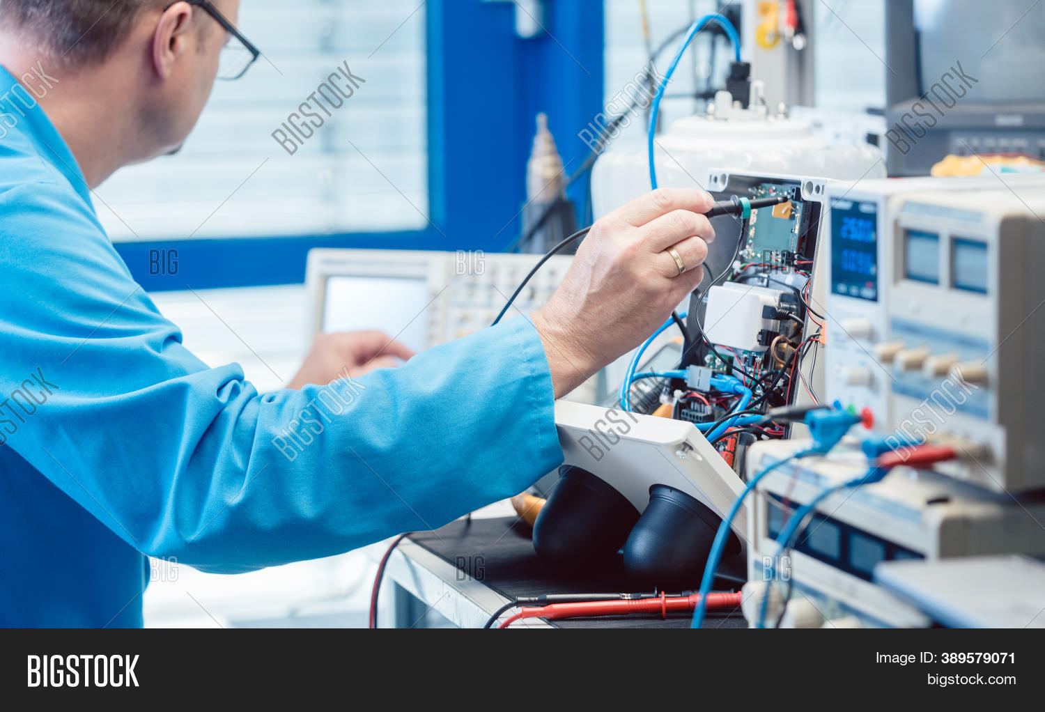 Electronics Engineer Image & Photo (Free Trial) Bigstock
