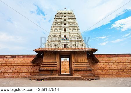 Shree Rangnath Ji Temple Is A Hindu Temple Located In Vrindavan Near Mathura City In Uttar Pradesh S