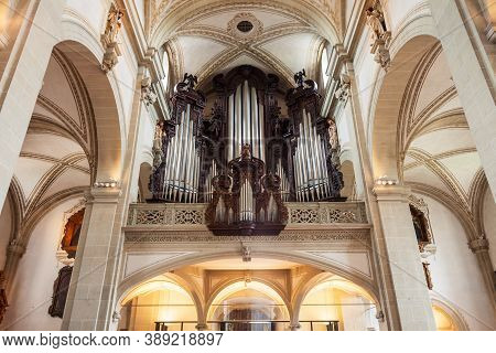 Luzern, Switzerland - July 11, 2019: Church Of St. Leodegar Or Hofkirche St. Leodegar Is A Roman Cat