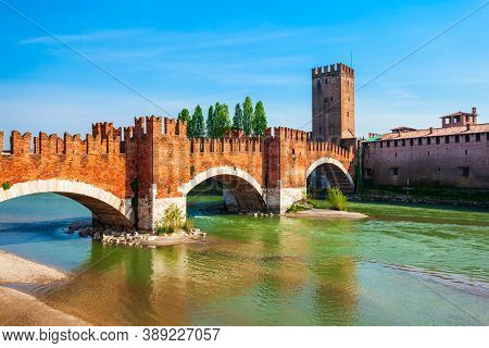 Castelvecchio Or Old Castle And Scaligero Bridge In Verona, Veneto Region In Italy