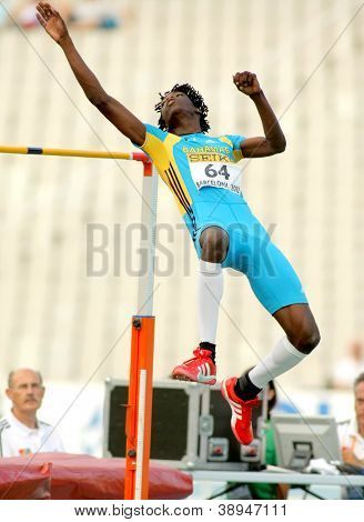 BARCELONA - juli, 13: Ryan Ingraham af Bahamas under højde hoppe begivenhed 20th World Junior Athleti
