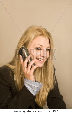 Hablando por teléfono