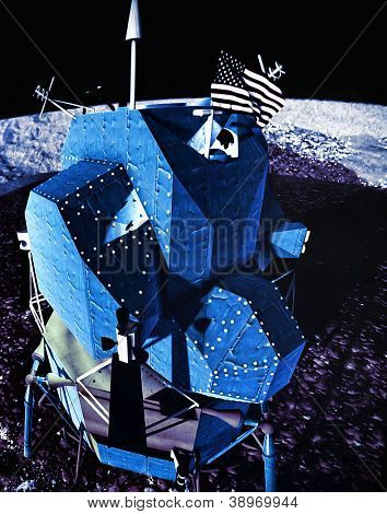 Rover de la luna en el planeta alienígena