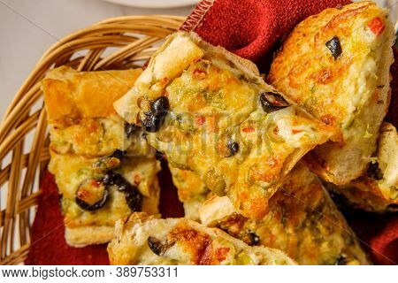 Italian Appetizer Black And Green Olive Cheesy Garlic Bread
