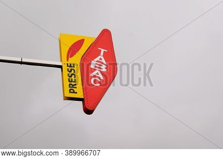 Bordeaux , Aquitaine / France - 10 10 2020 : Presse Tabac Logo And Text Sign Of Tobacco Store And Fr