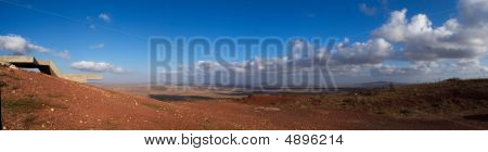 Panorama wiejskiego krajobrazu wzgórza Golan