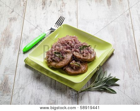seitan with onions and sage
