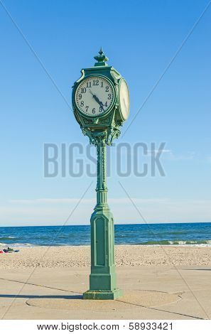 Jacob Riis Park, Rockaway, Queens, NYC, USA: famous clock