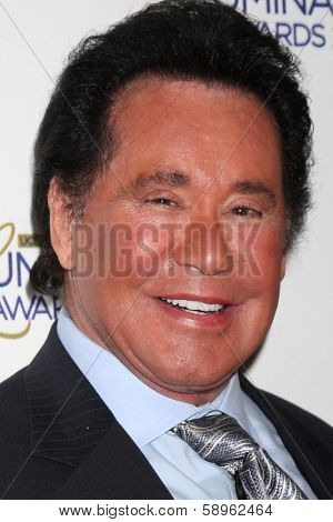 LOS ANGELES - JAN 22:  Wayne Newton at the UCLA Head and Neck Surgery Luminary Awards at Beverly Wilshire Hotel on January 22, 2014 in Beverly Hills, CA