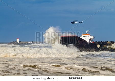 Wrecked Cargo Luno