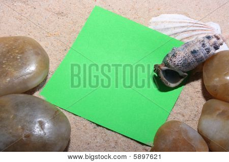 Libro verde zero sulla sabbia