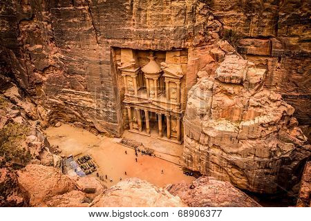Al Khazneh (treasury) in Petra, Jordan