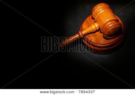 Gavel Black